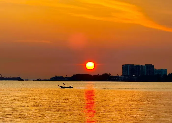 Pd Golden Straits Villas